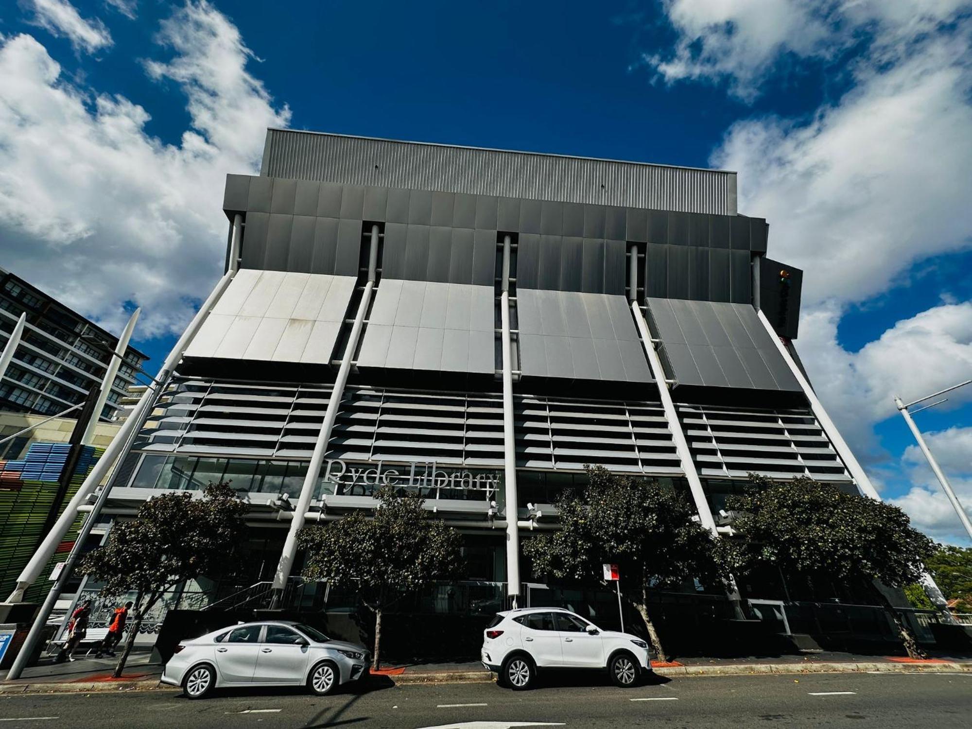 Apartment Modern 3-bedroom Apartment, Ryde Nsw 2112 Sydney