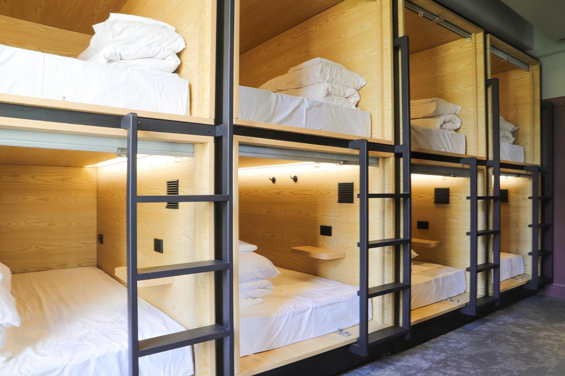 Capsule hotel The Capsule 4*