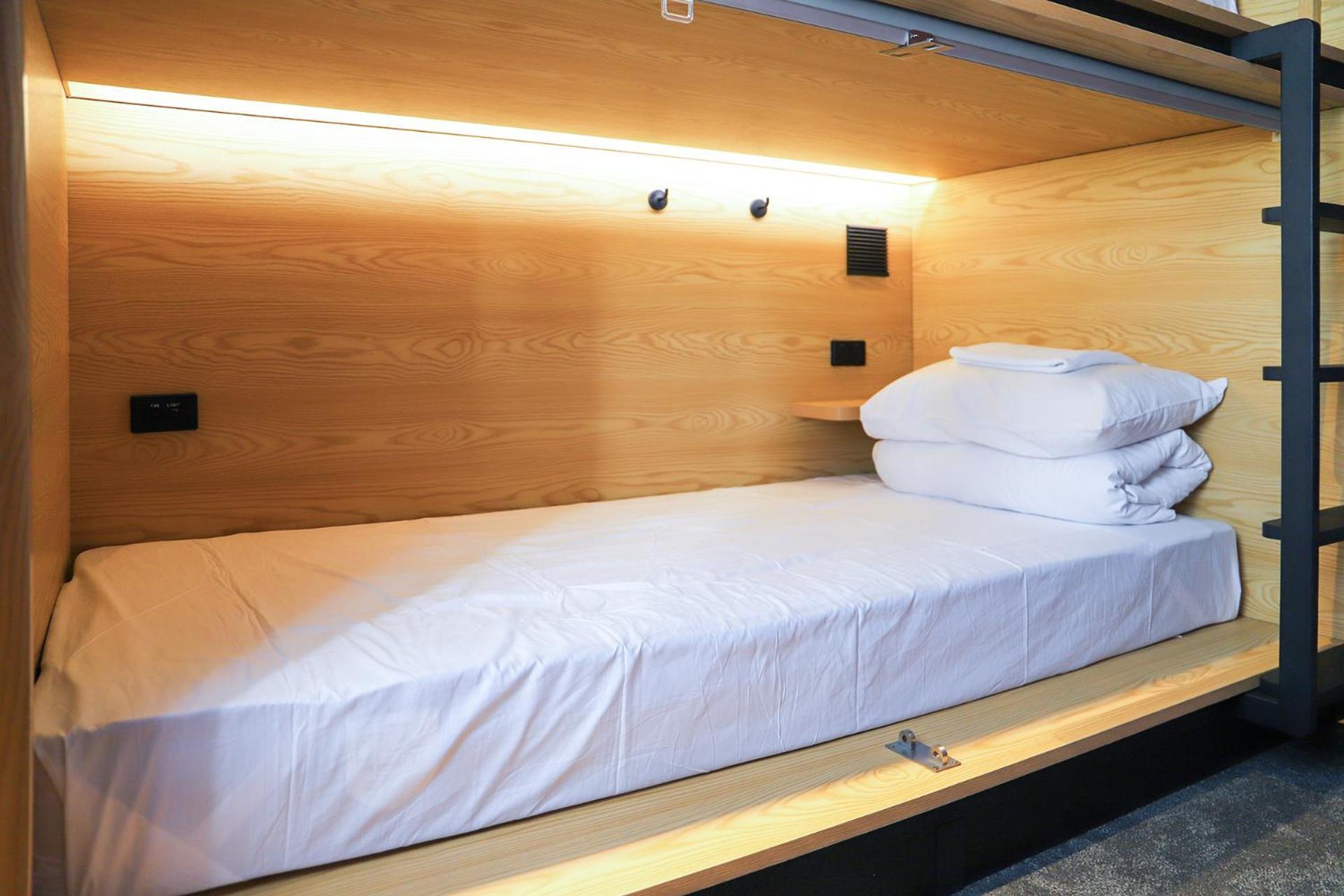 The Capsule Sidney