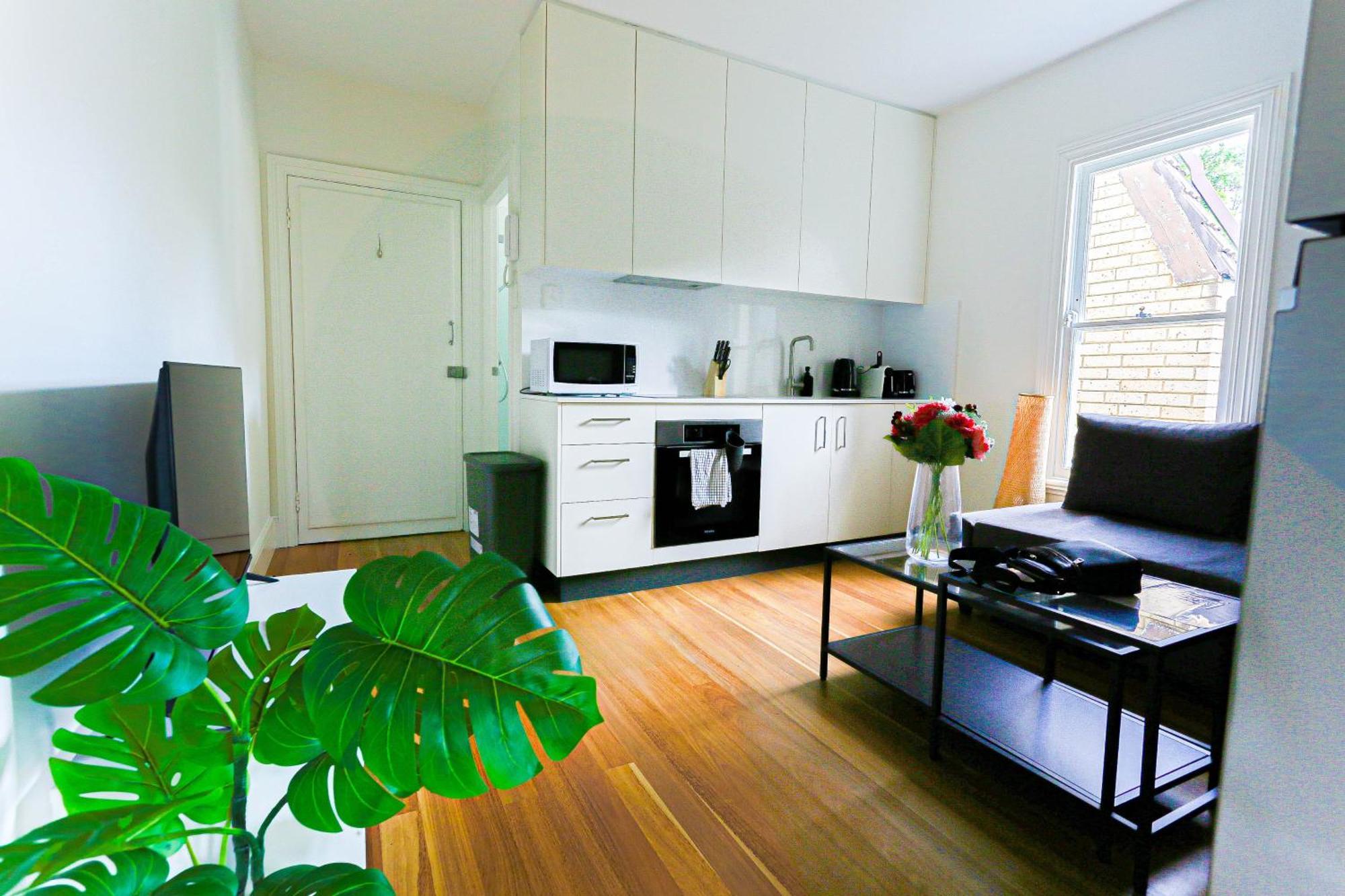 Apartment Elegant 1 Bedroom With Balcony Surry Hills 4 Sydney
