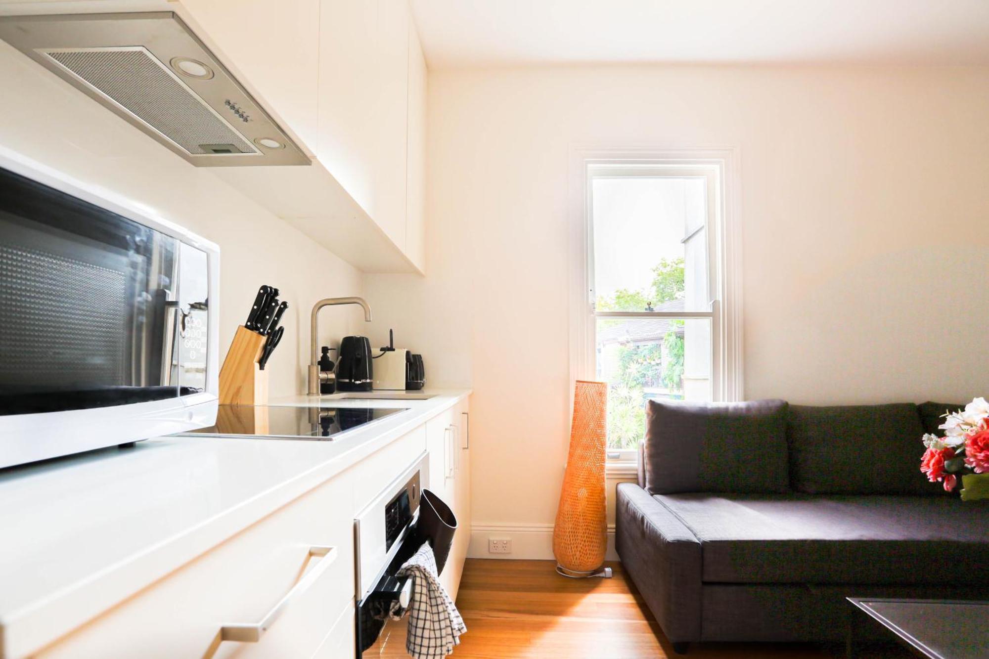 Elegant 1 Bedroom With Balcony Surry Hills * Sidney