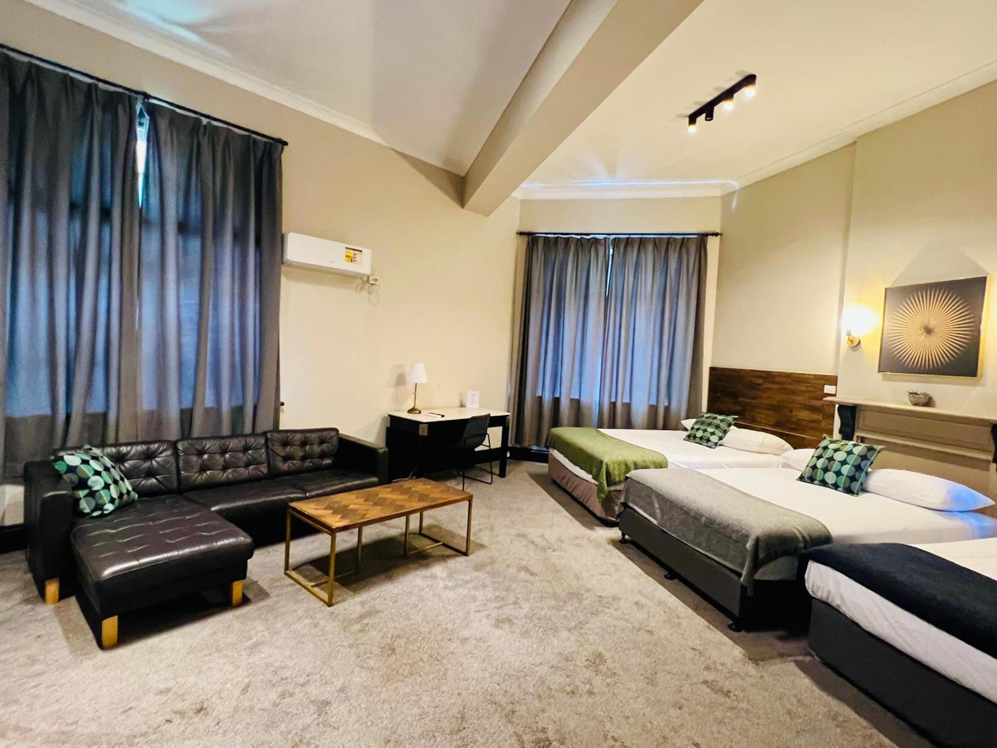 Hotel Budget