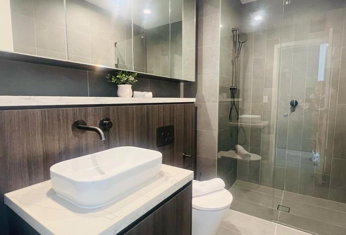 Stylish 2 Beds Apt In Olympic Park Sydney