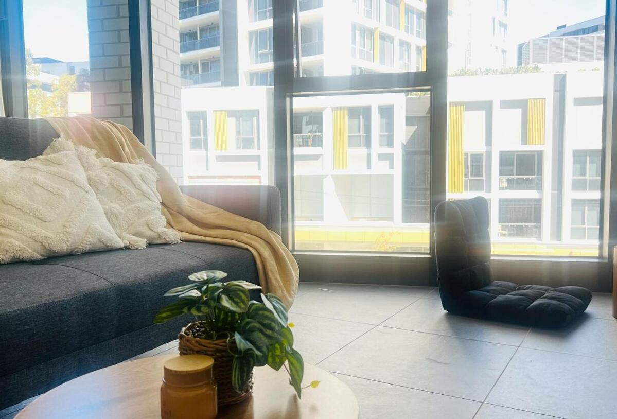 Apartment Stylish 2 Beds Apt In Olympic Park Sydney