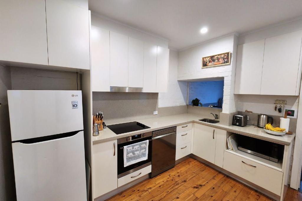 Discover Paddington - Charming 2-bed House *