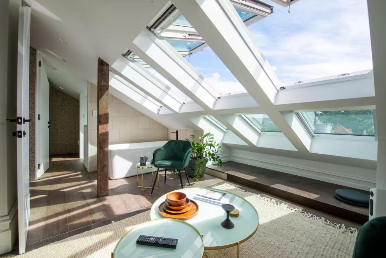 The Attic - Luxury Harbourside Hospedagem domiciliar