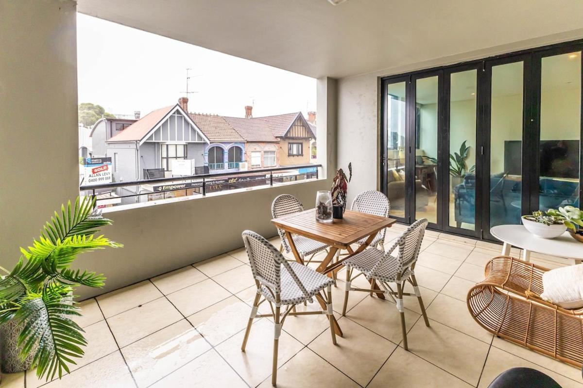 Bright & Spacious 2 Bdr W Pool Parking Balcony Ac Apartment *