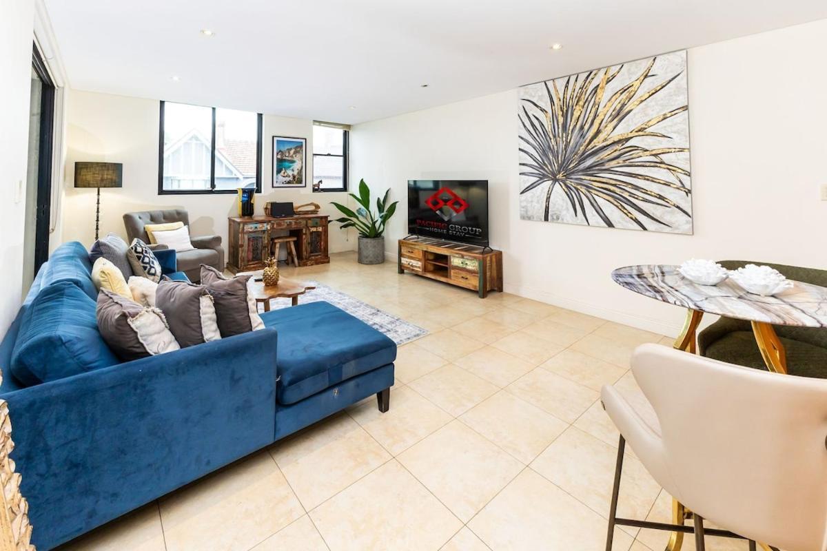 Apartment Bright & Spacious 2 Bdr W Pool Parking Balcony Ac Sydney
