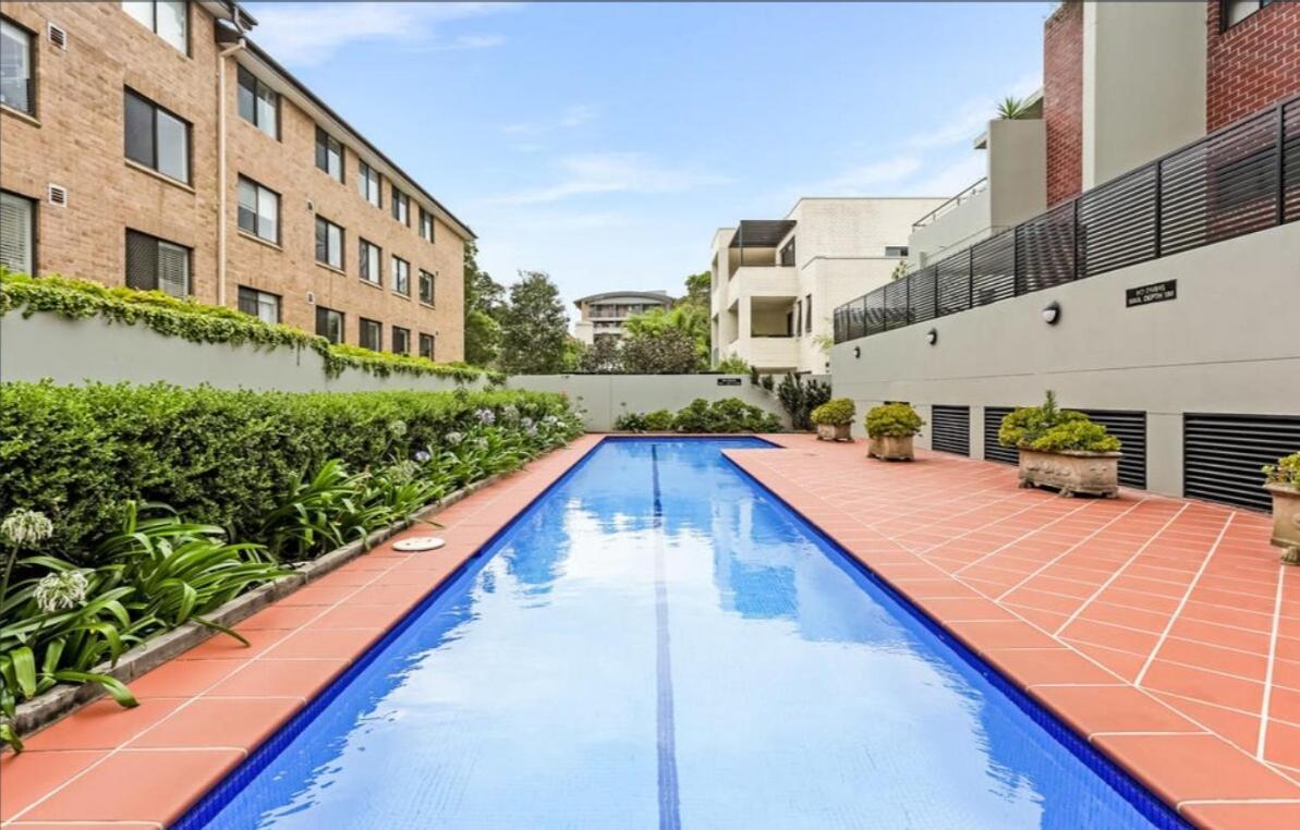 Apartment Bright & Spacious 2 Bdr W Pool Parking Balcony Ac *
