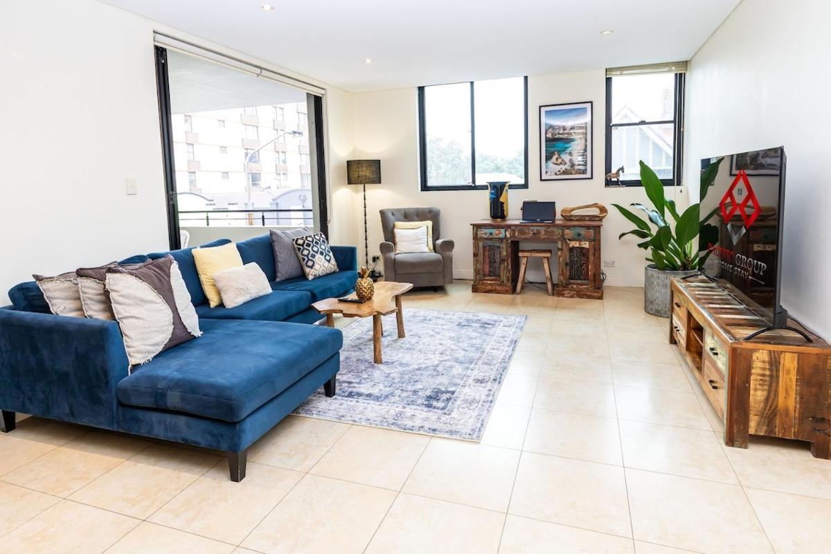 Apartment Bright & Spacious 2 Bdr W Pool Parking Balcony Ac