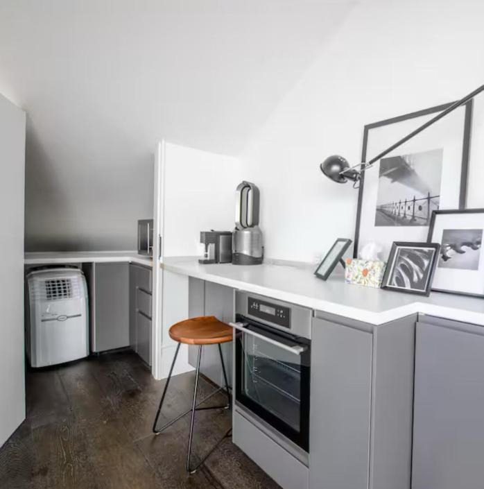 Hospedagem domiciliar The Attic - Luxury Harbourside *