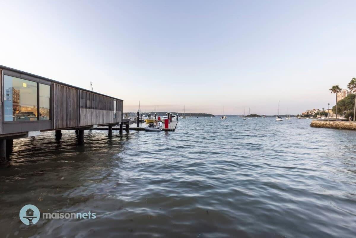 Absolute Waterfront Elizabeth Bay Views & Pool