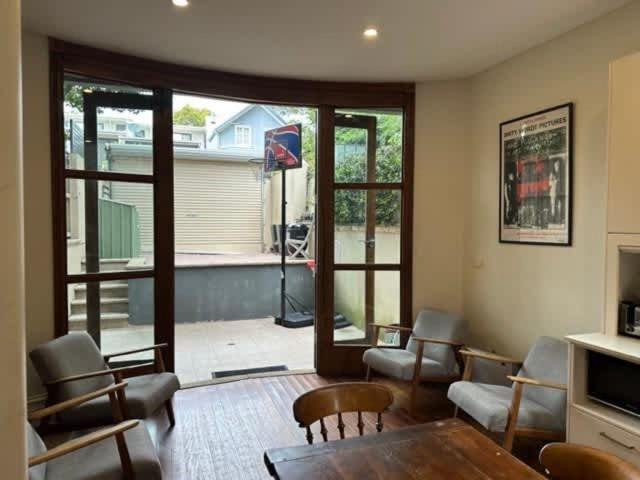 Blue Wren - Pet Friendly 3br House With Parking *
