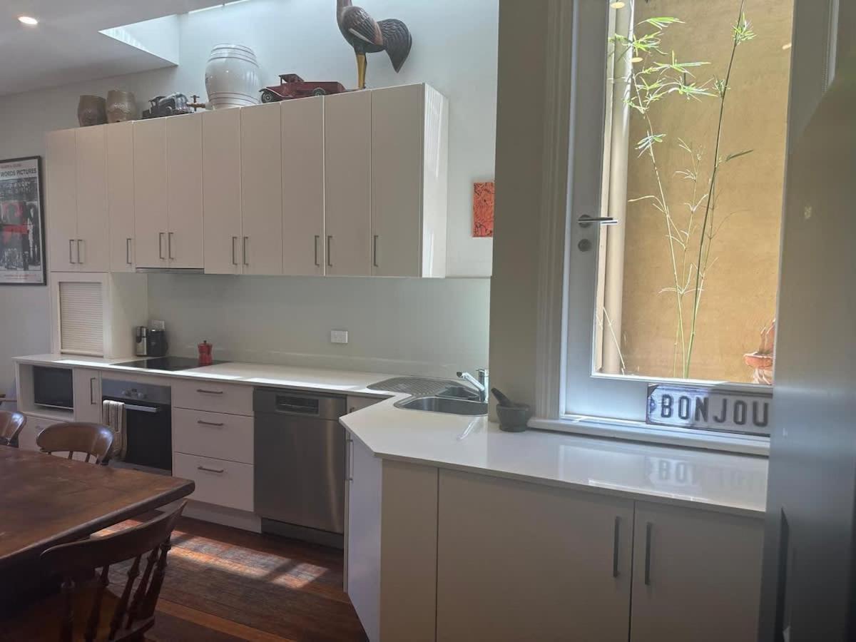 Blue Wren - Pet Friendly 3br House With Parking Holiday home *