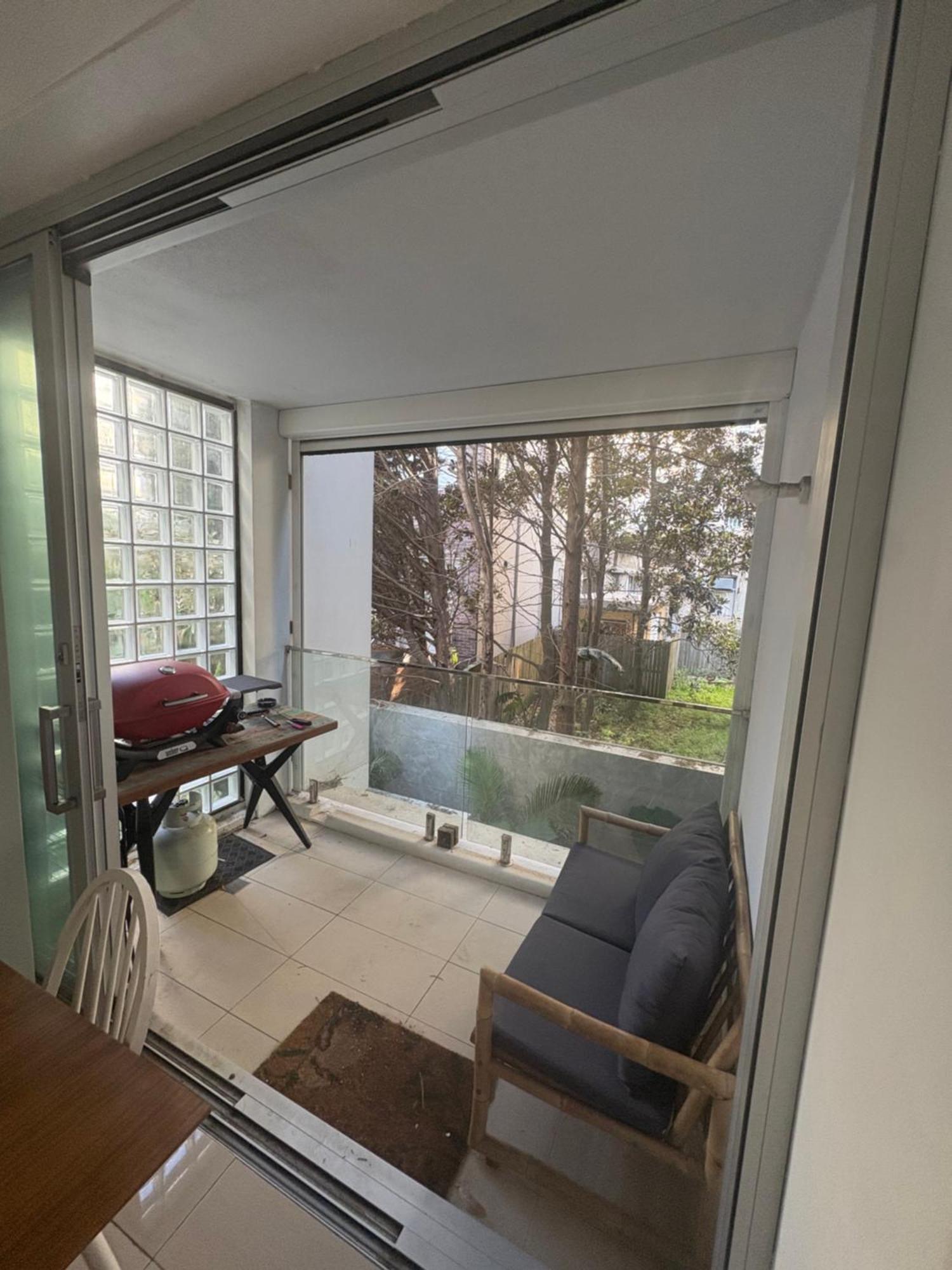 A Modern Two Bedroom Apartment! Quiet, Secure And 1 Minute Walk To Bondi Beach! Apartamento