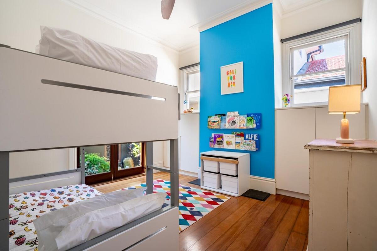 Long Term Listing For Catherine 3br In Lilyfield With Fireplace * Sydney