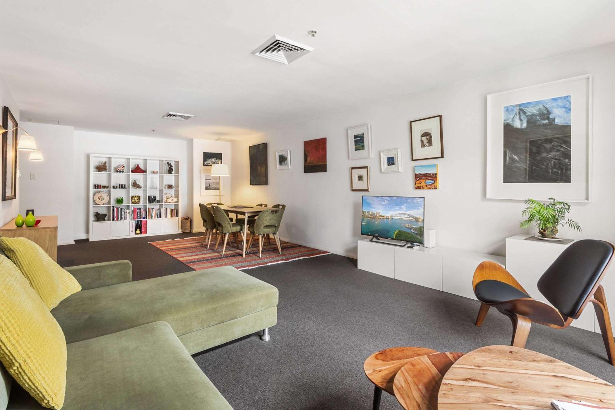 Hyde Park Views Apartment