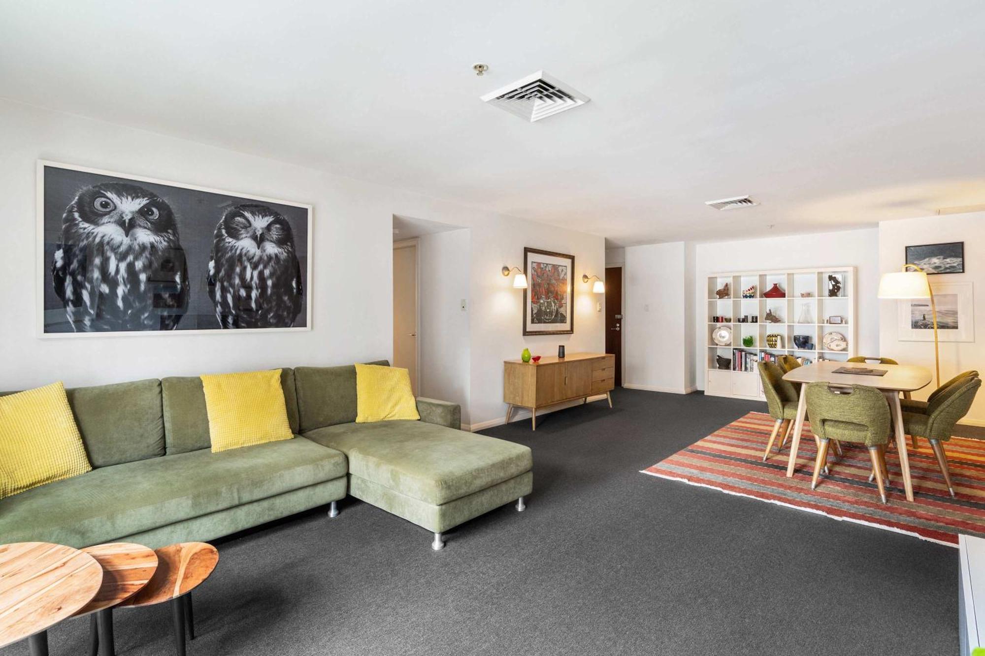 Hyde Park Views Apartment *