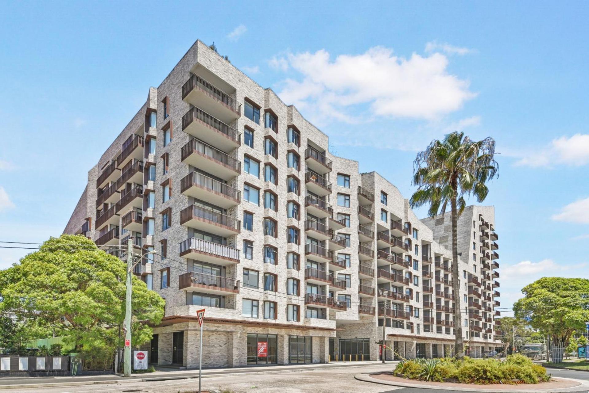 Apartment Walk To Shops, Cafes & Transport! 1bed Comfort Sydney