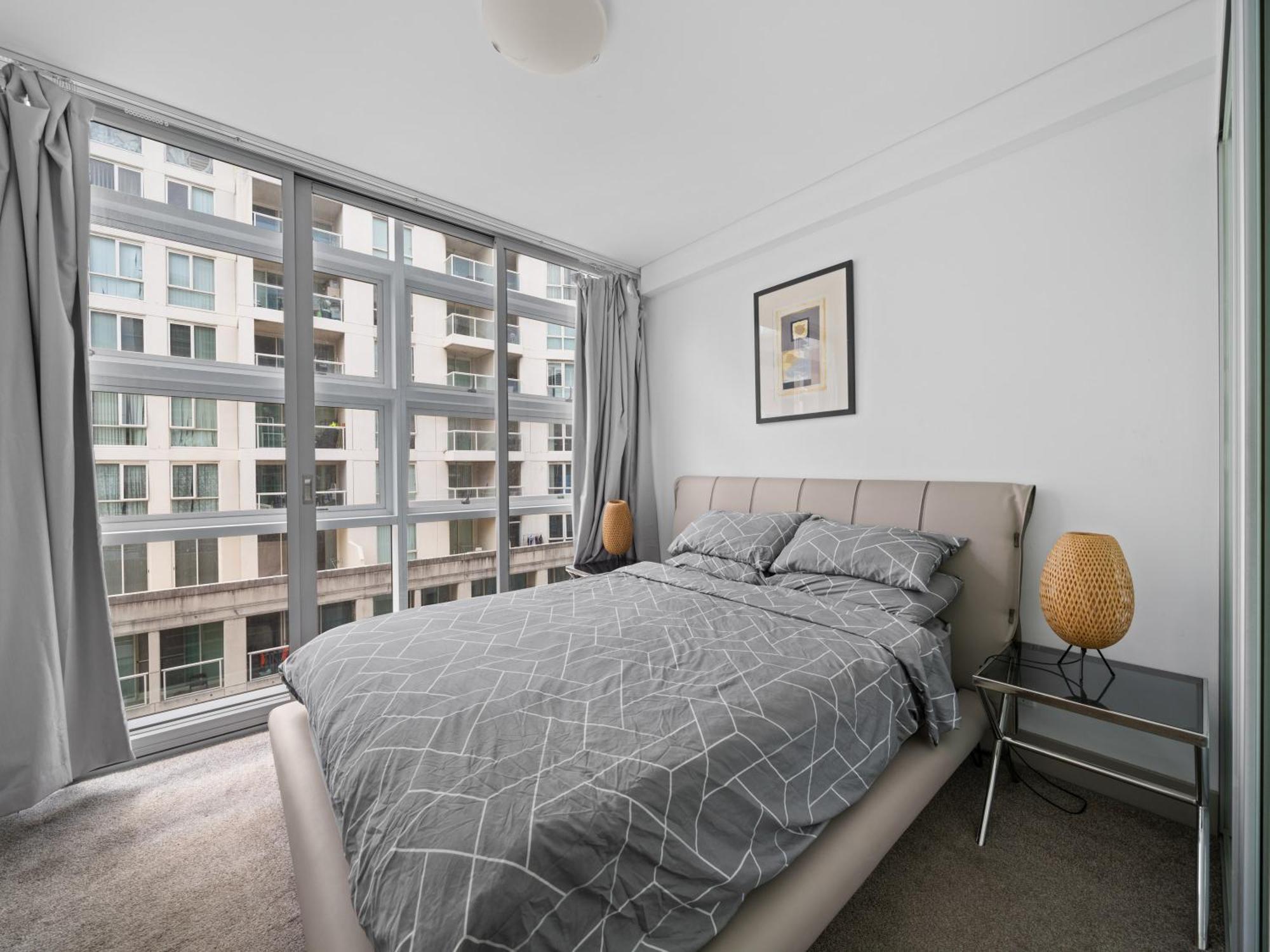 Apartment Vibrant 2bd Hideaway - 1 Bd Converted From A Study Sydney