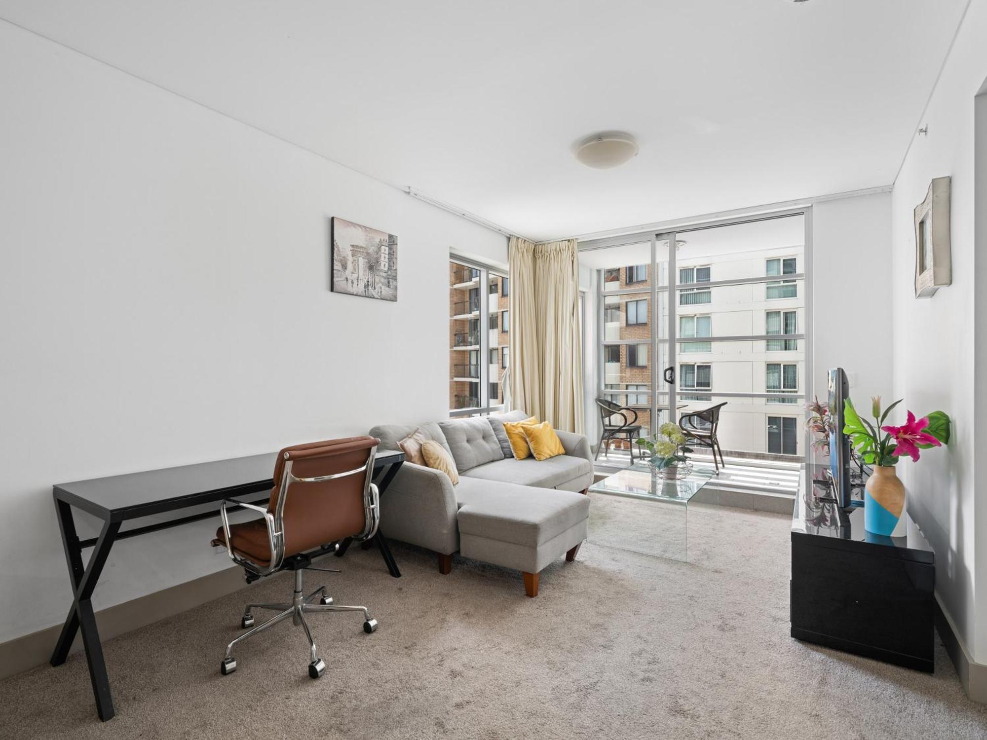 Apartment Vibrant 2bd Hideaway - 1 Bd Converted From A Study *