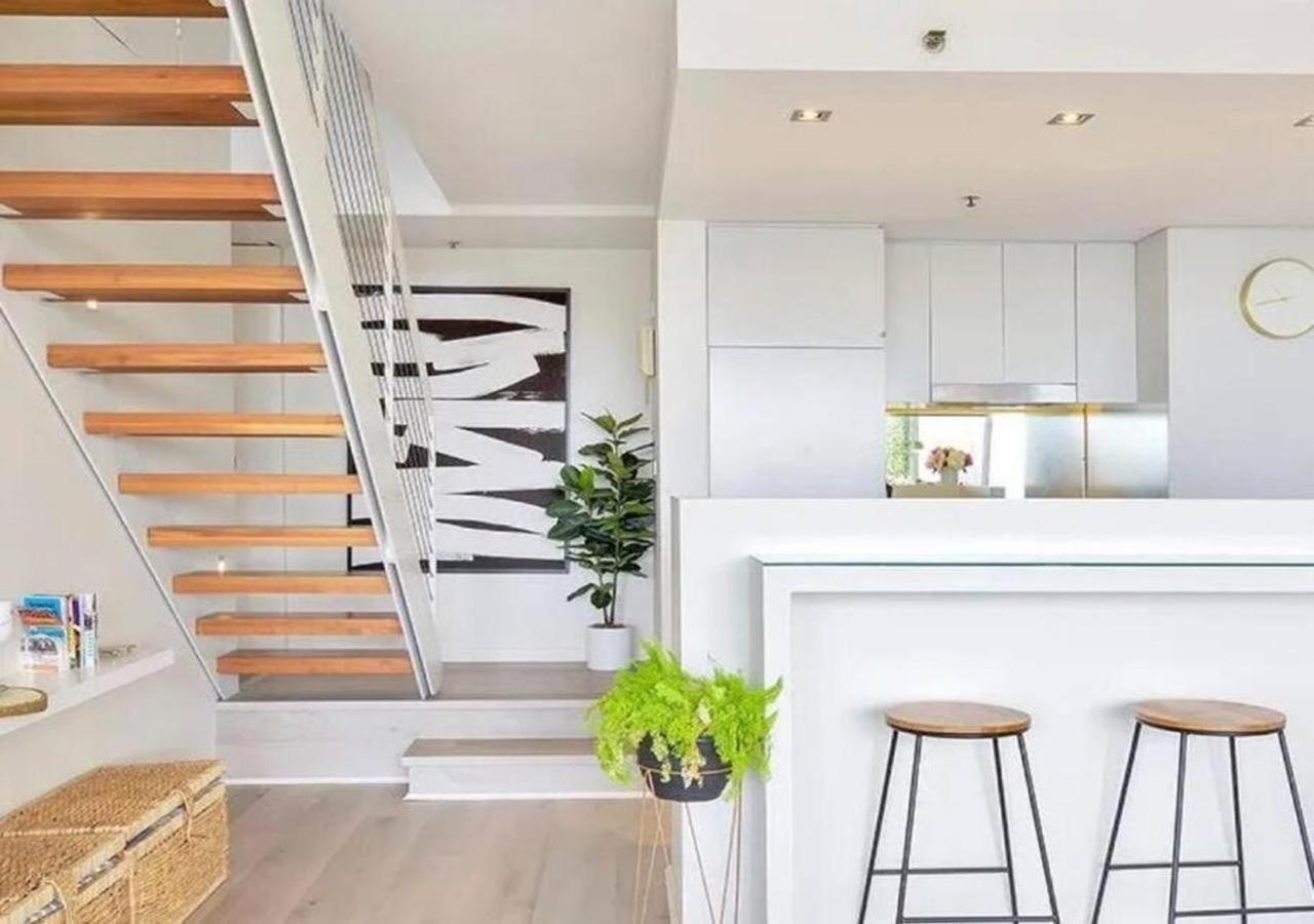 Apartment Stylish 2 Bed +24/7 Concierge + Pool + Sauna *
