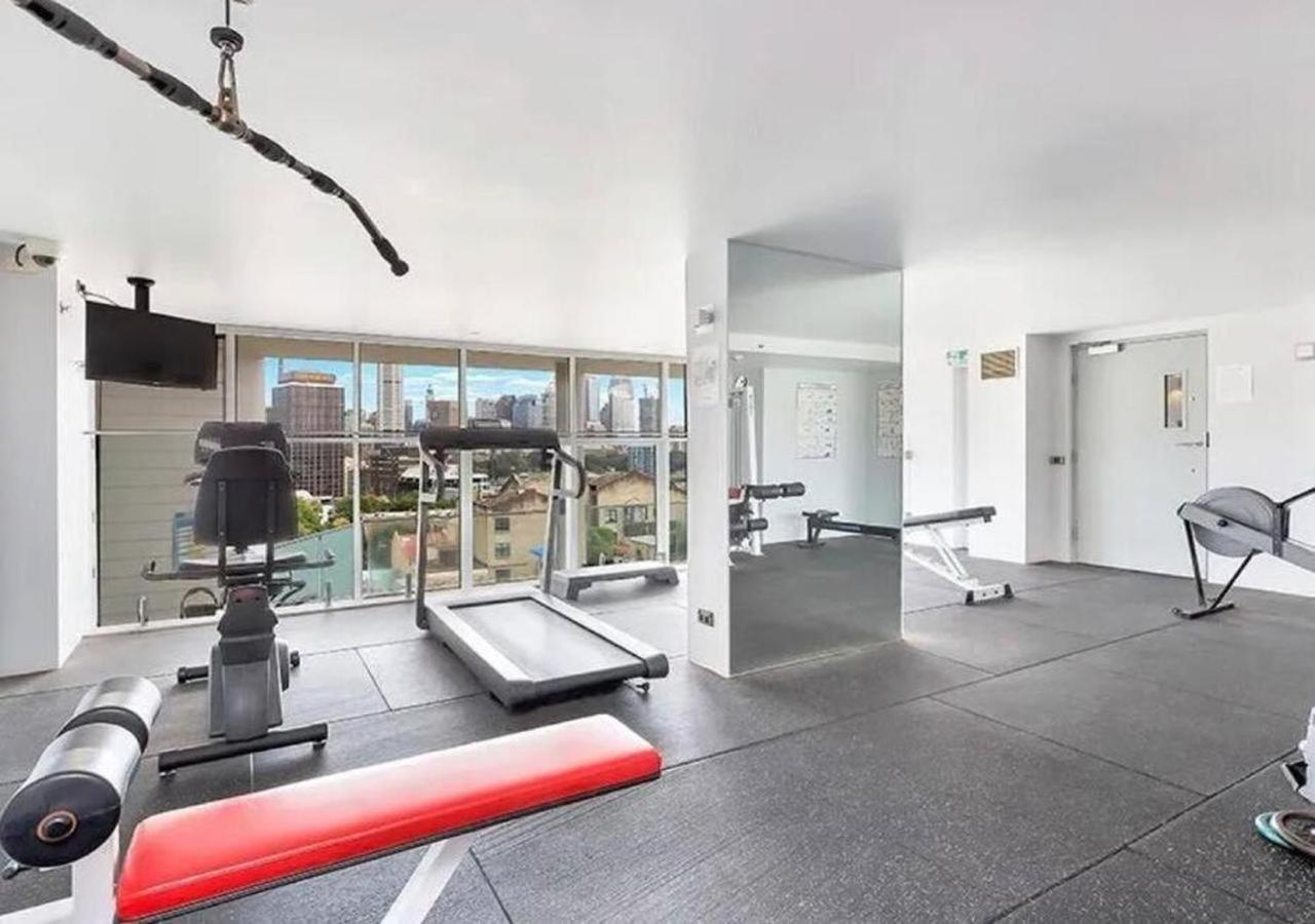 Stylish 2 Bed +24/7 Concierge + Pool + Sauna Apartment *
