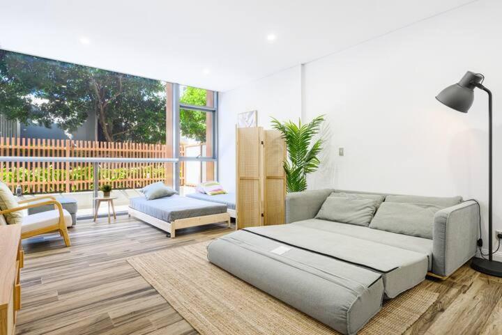Zetland Near Shops & Train With Gym&pool For 6ppl * Sydney