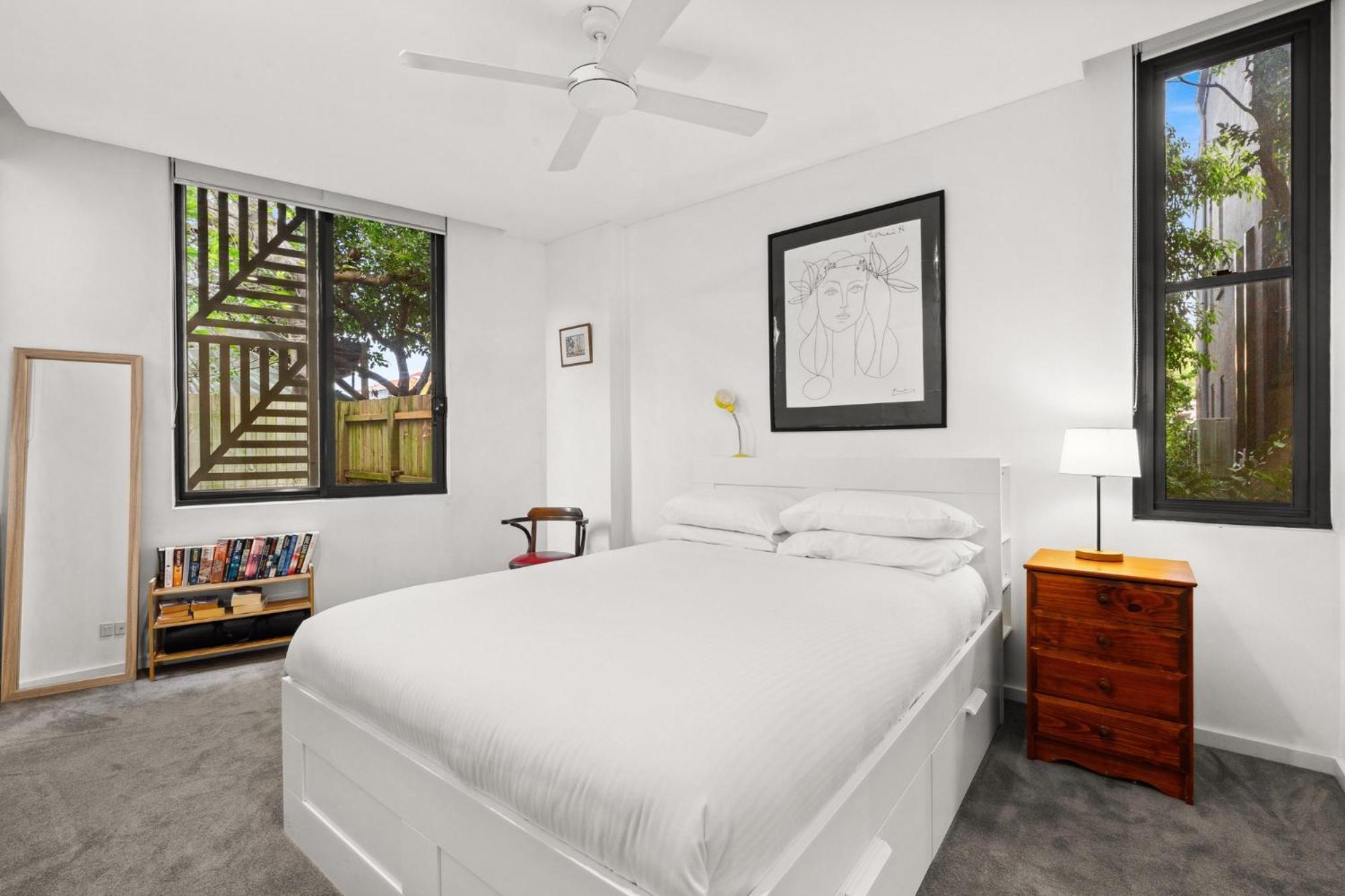 Apartment Spacious 2-bed Retreat With Bbq & Courtyard