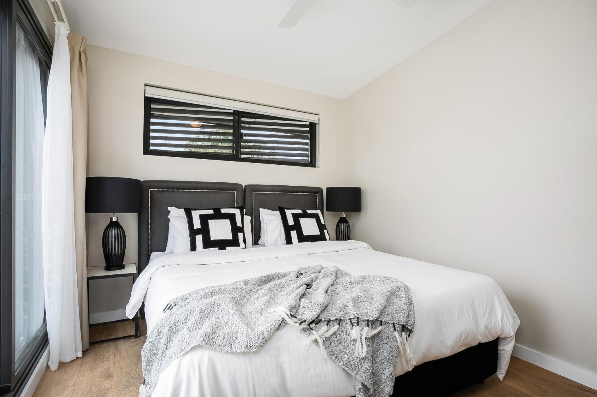 Apartment Spacious Penthouse Fabulous Harbour & Ocean Views *