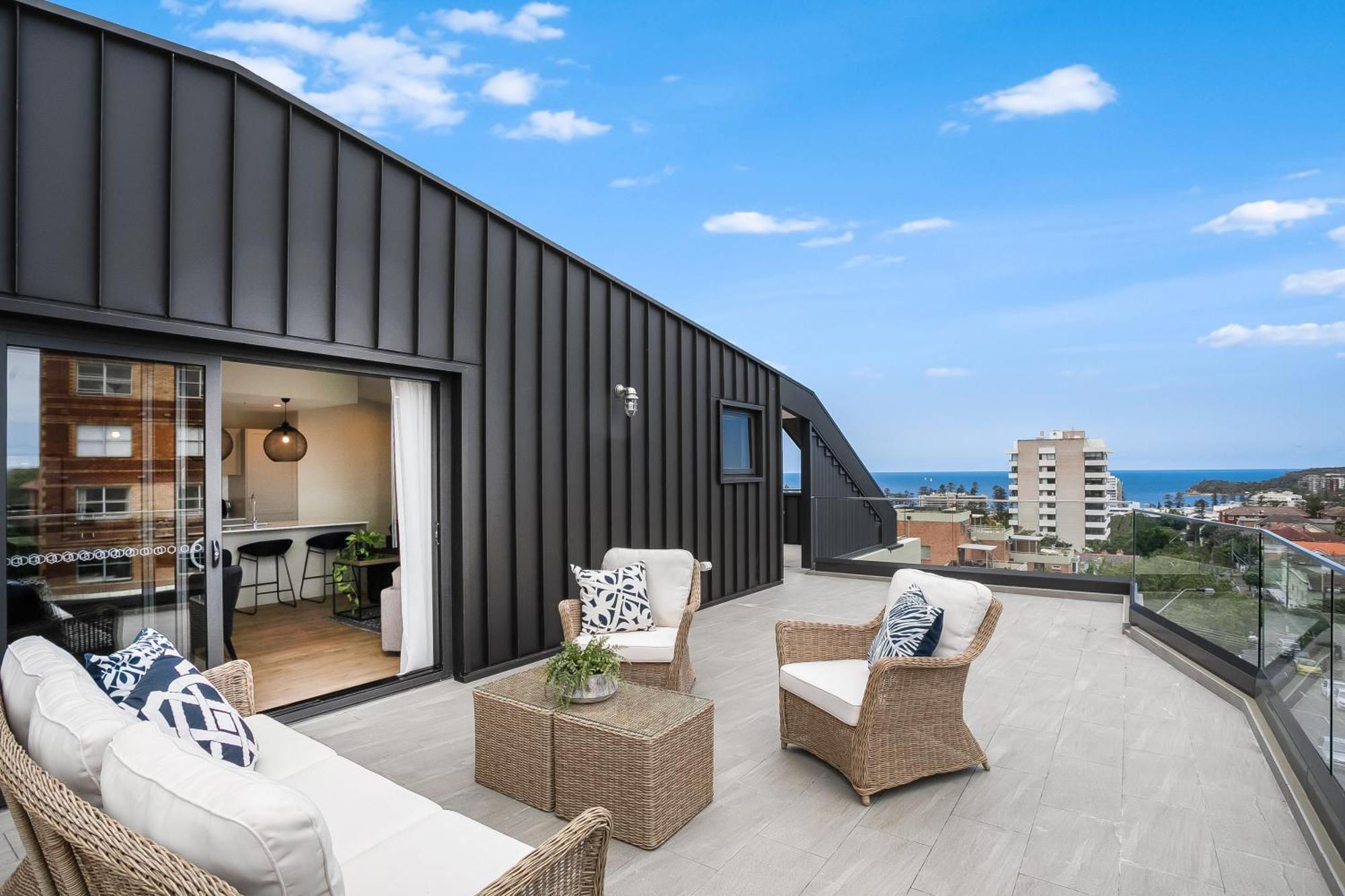 Spacious Penthouse Fabulous Harbour & Ocean Views Apartment Sydney