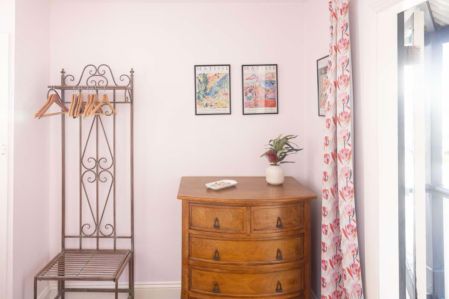 Charm & History 3bdr Close To Harbour Views