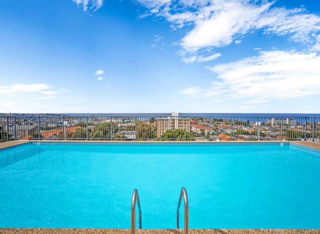 Sam's Bondi Floor - Lift, View, Pool, Secure Apartment Sydney