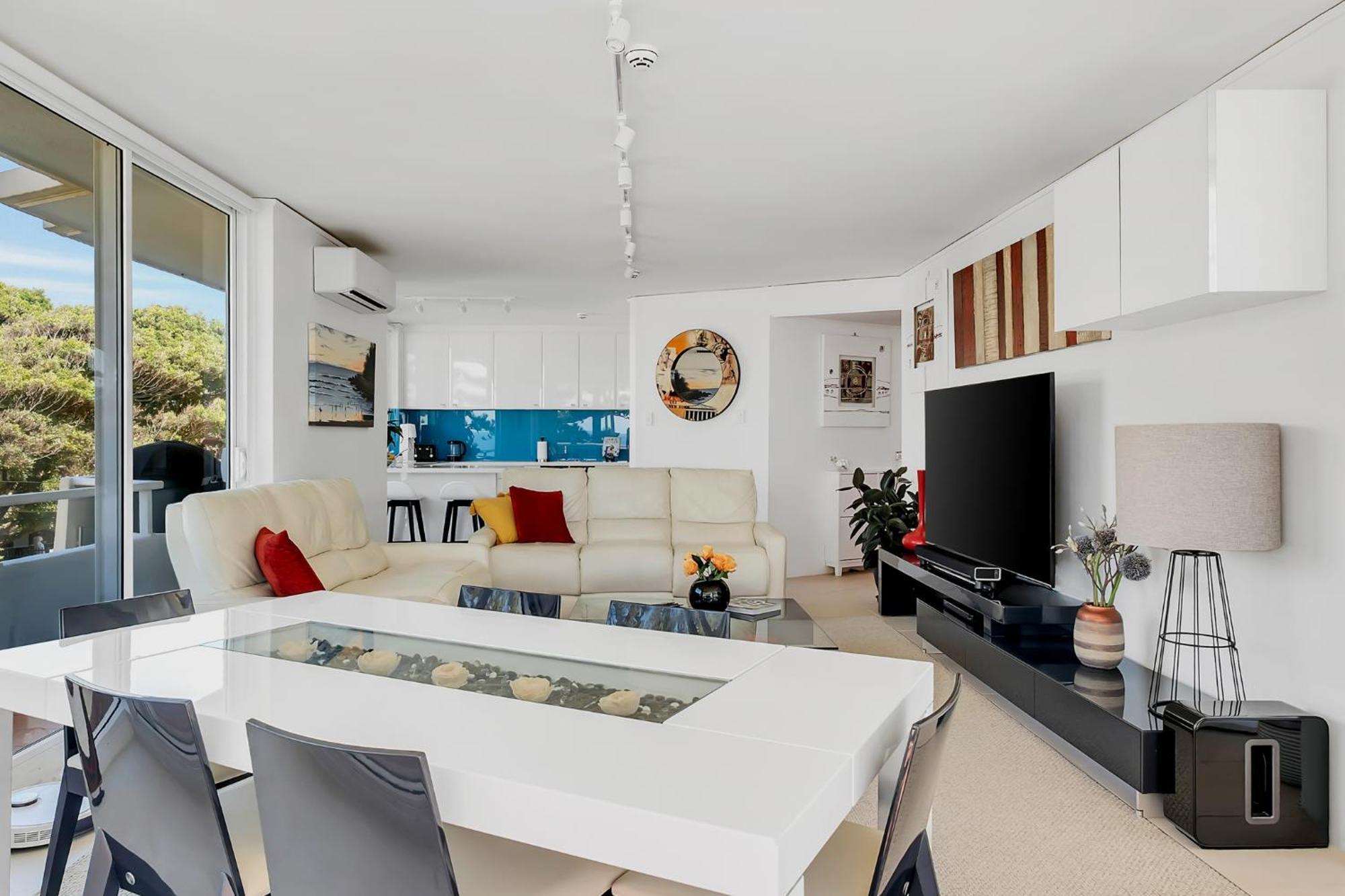 Unbeatable Beachfront Views 3 Mins Walk To Corso * Sidney