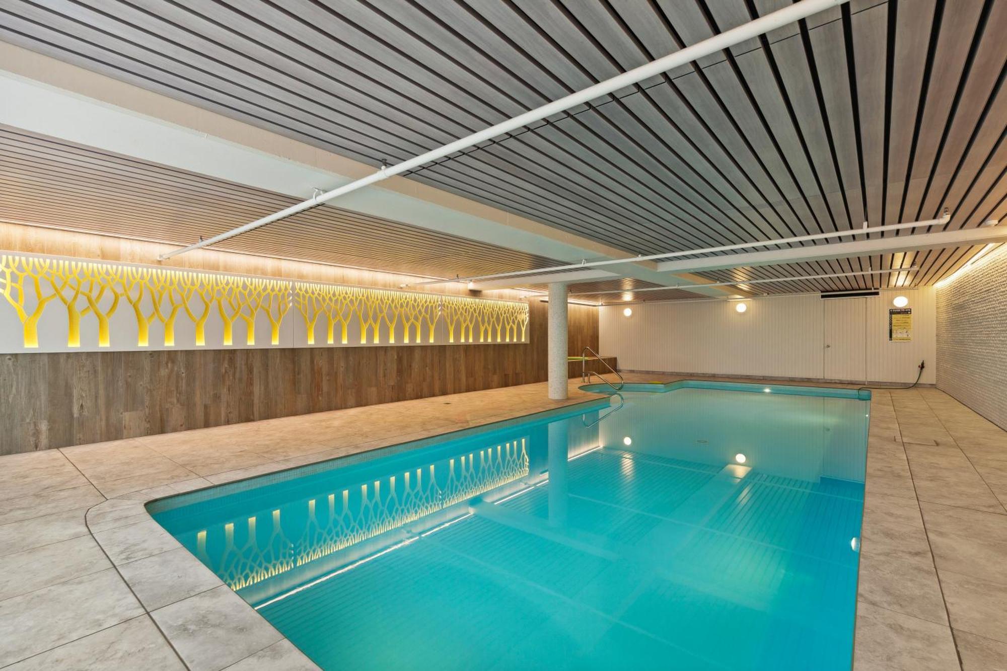 Apartment Hip Inner-city Living In Vibrant Erskineville *