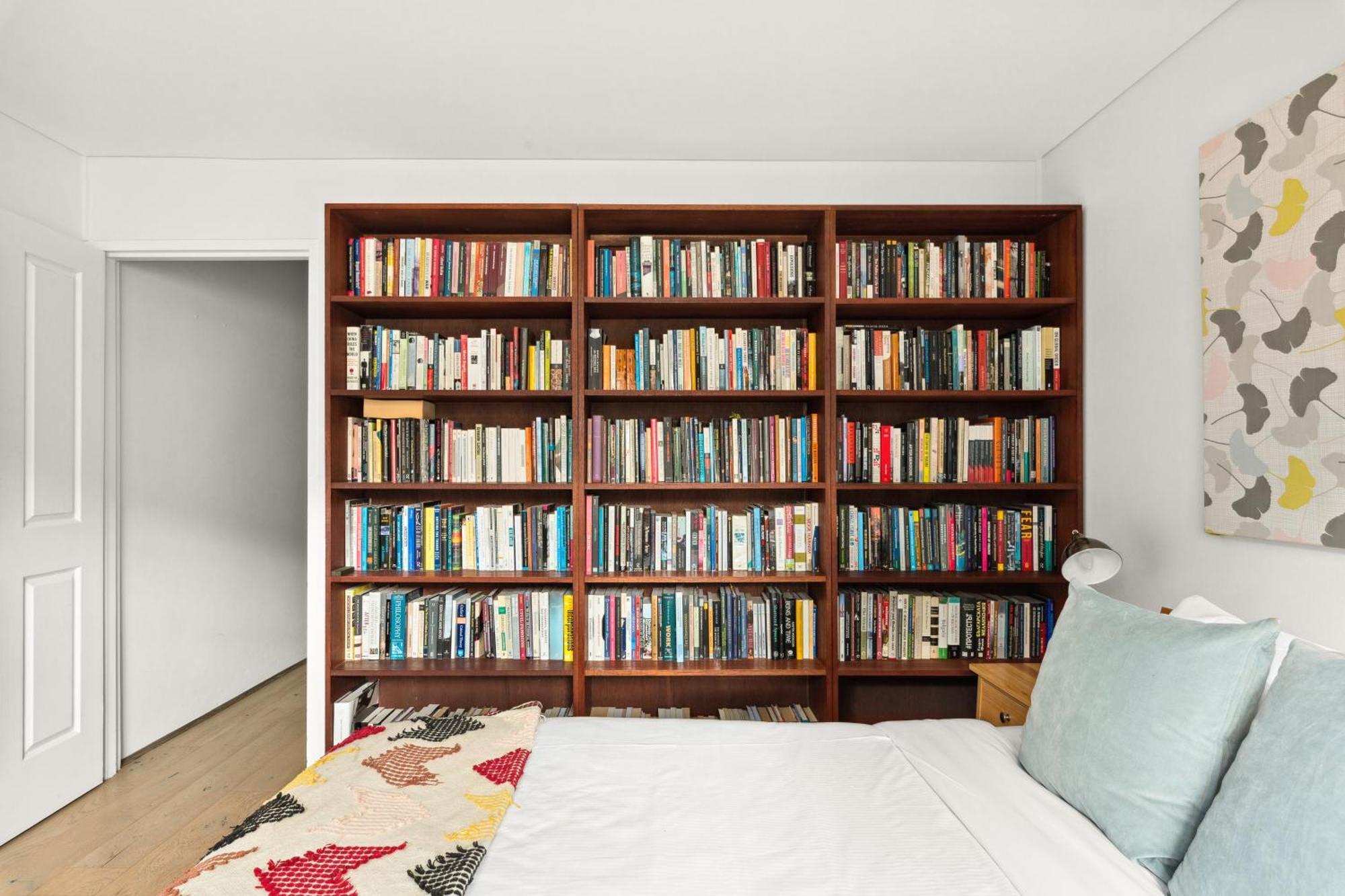 Hip Inner-city Living In Vibrant Erskineville Apartment Sydney