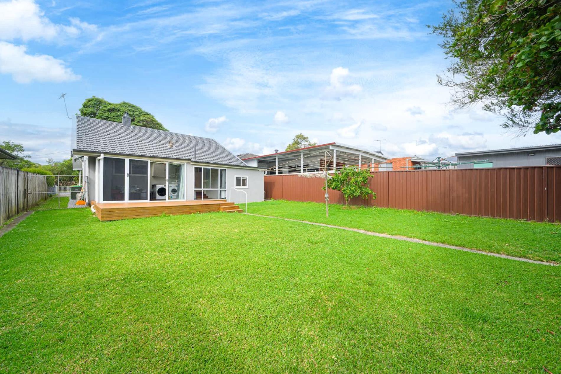 Holiday home Spacious 4br Straithfield House Close 2 Airport Sydney