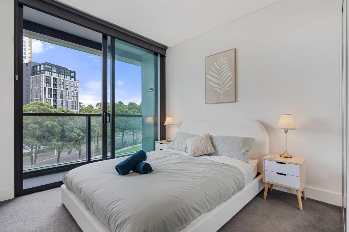 47op Elegant Parkview Abnb-style 2br Retreat With Free Parking * Sydney