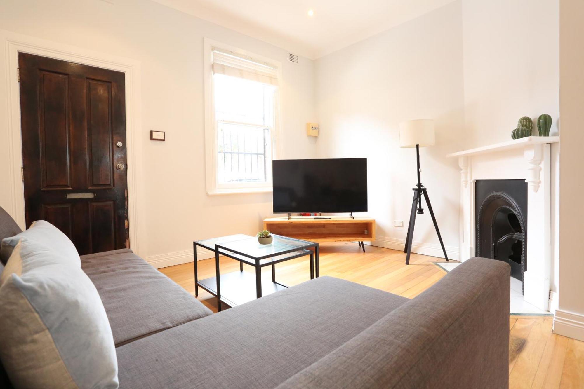 Superb 2 Bedroom House Woolloomooloo Nsw Holiday home