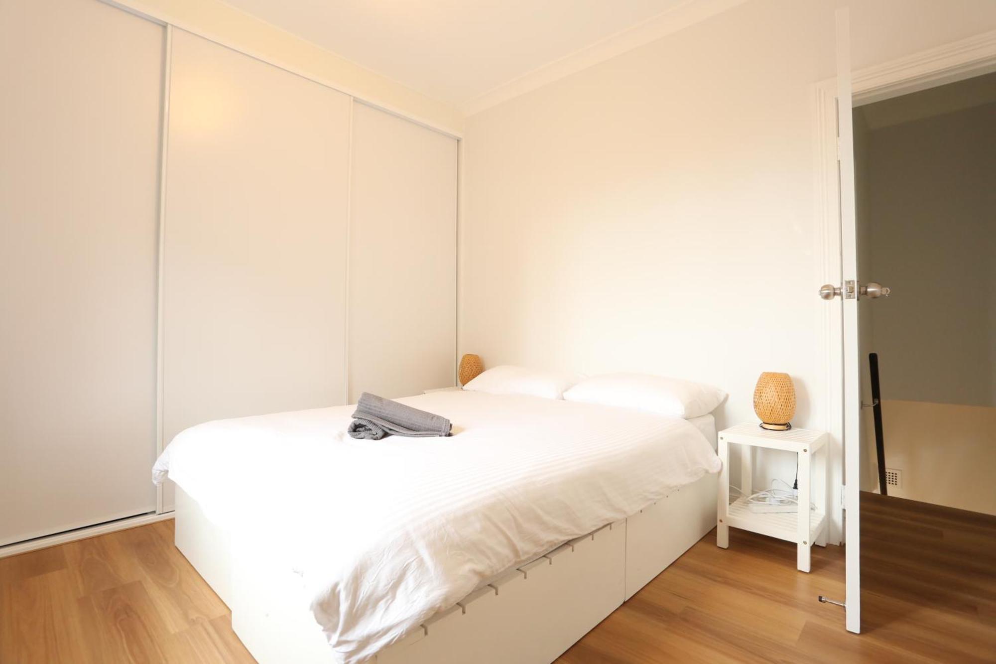 Superb 2 Bedroom House Woolloomooloo Nsw Sydney