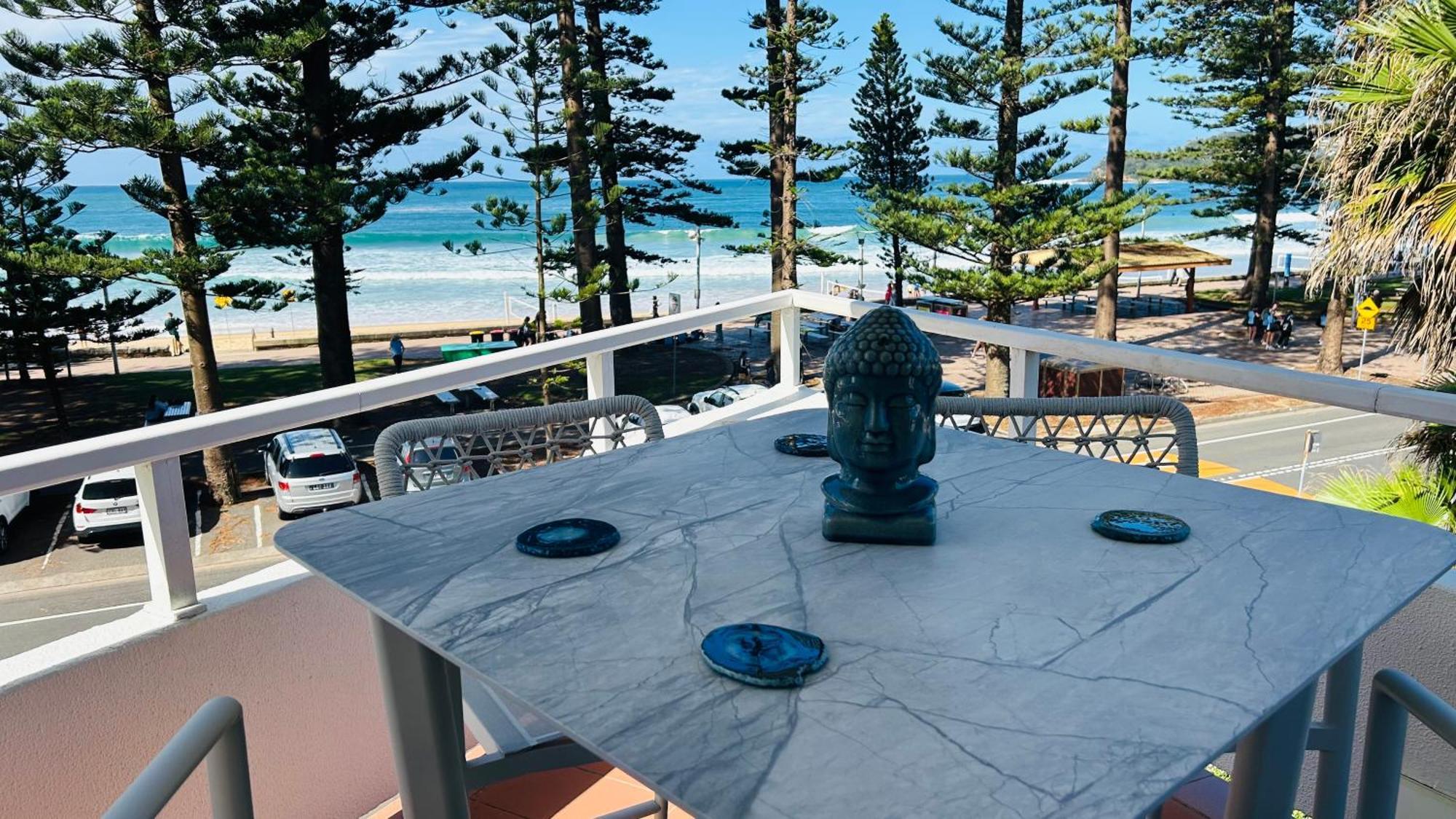Unbeatable Beachfront Views 3 Mins Walk To Corso Apartamento *