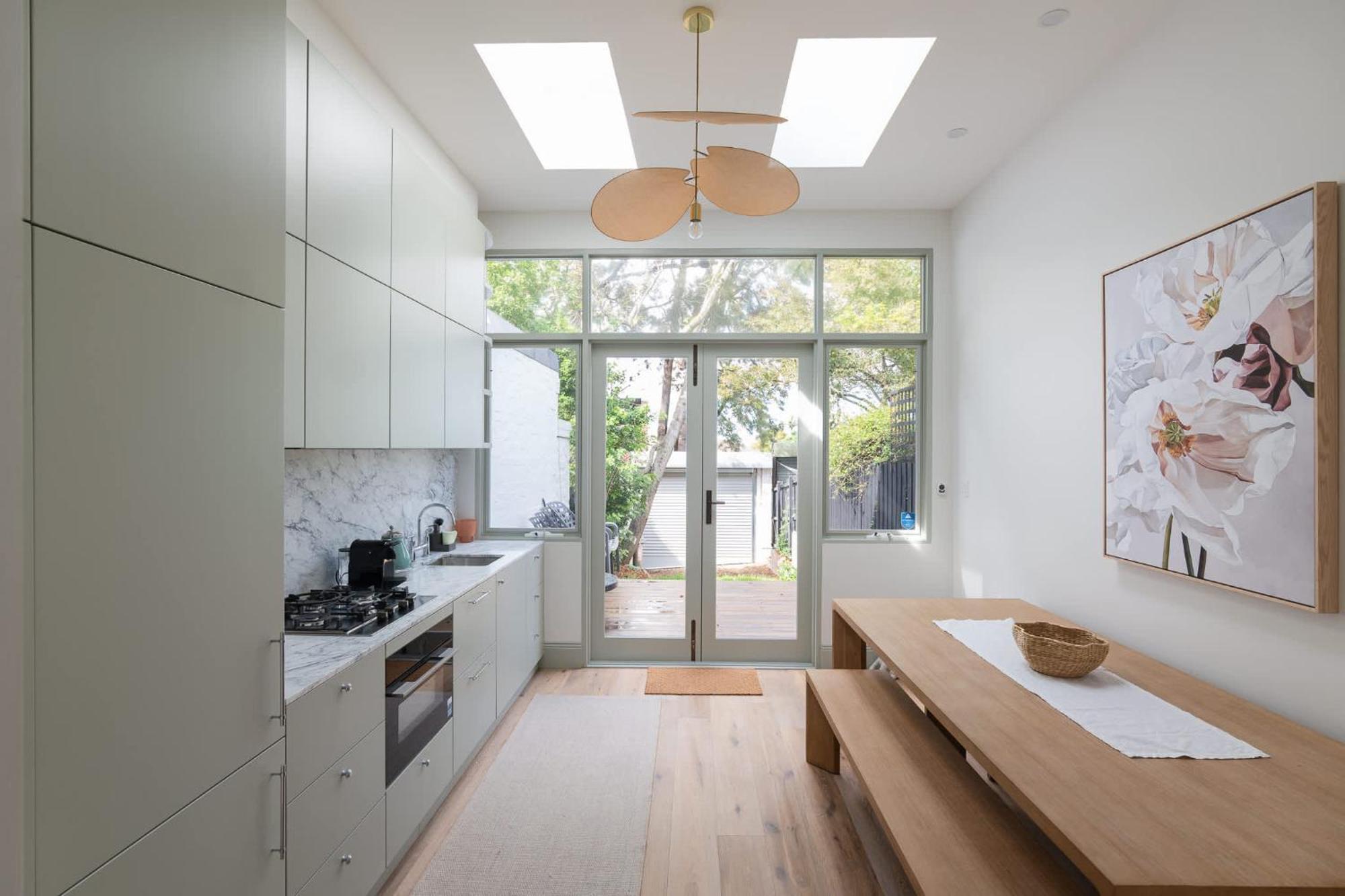 Exquisite Modern 3 Bed In Newtown W Parking *