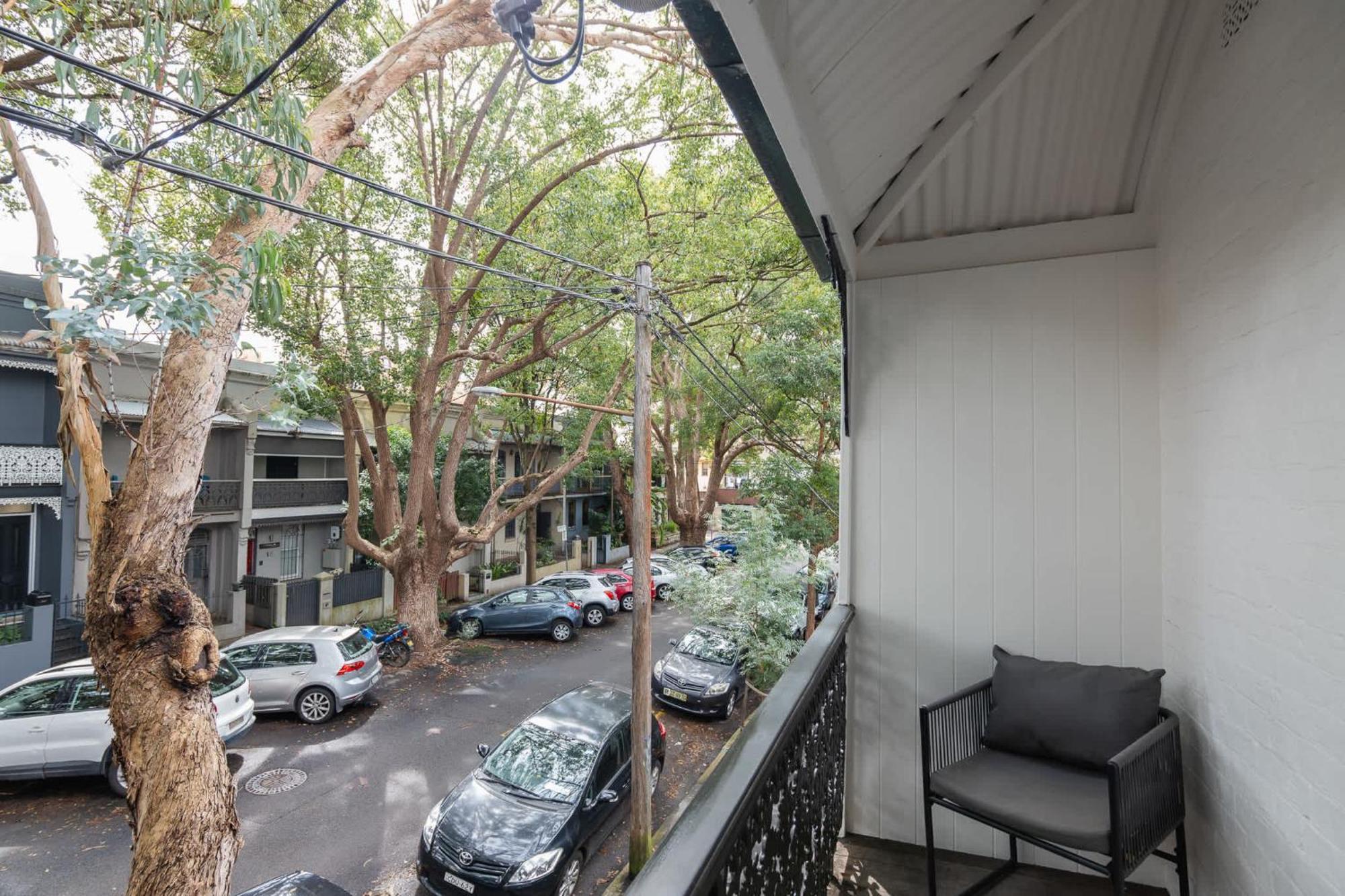 Exquisite Modern 3 Bed In Newtown W Parking Holiday home
