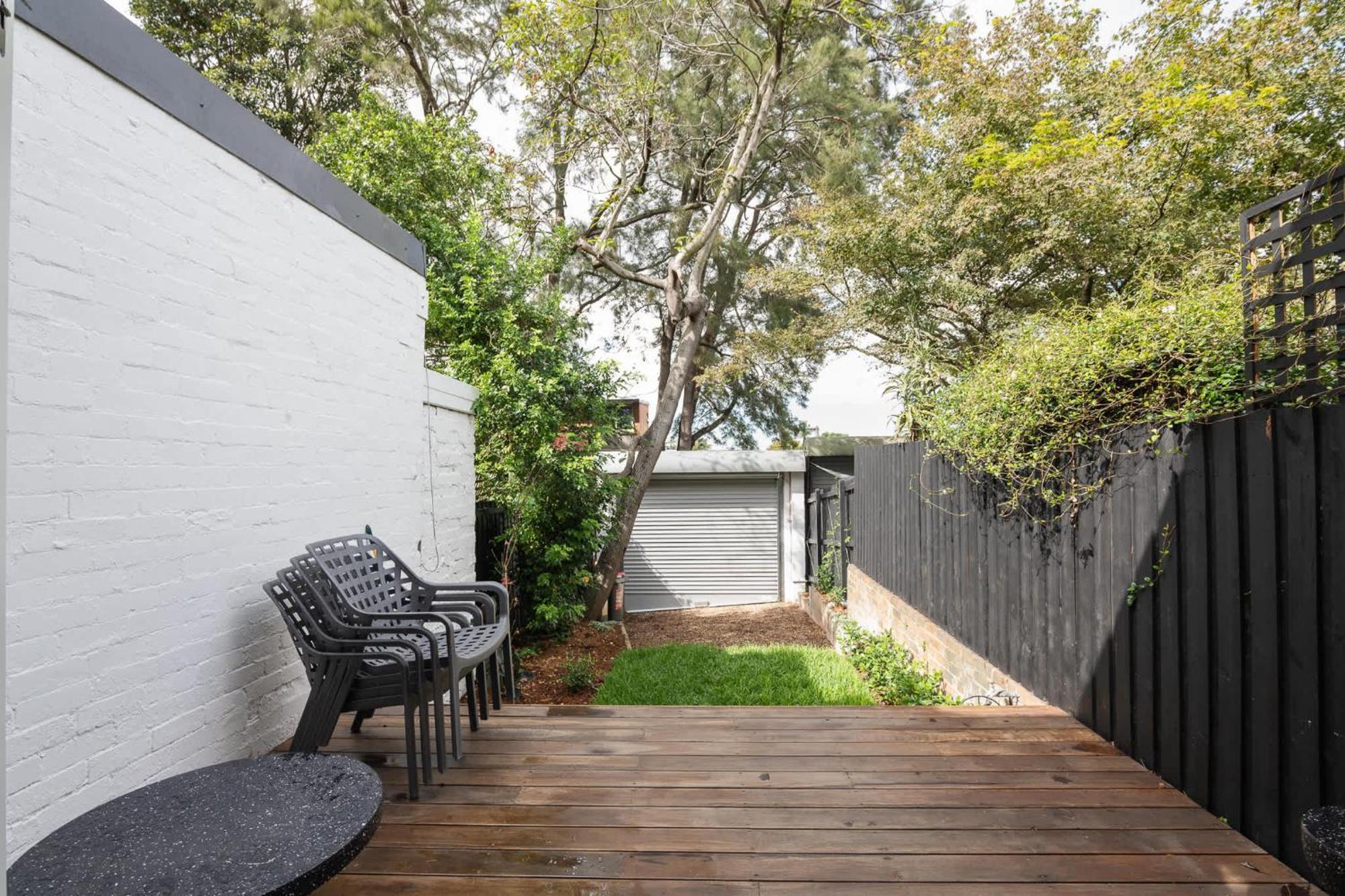 Exquisite Modern 3 Bed In Newtown W Parking *