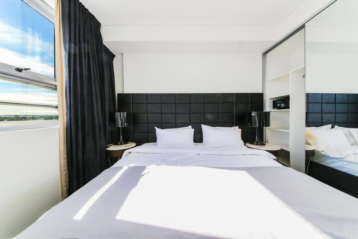2 Beds Luxury In The Heart Of Chatswood12 *