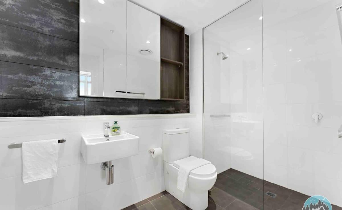 Apartment 2 Beds Luxury In The Heart Of Chatswood12 *