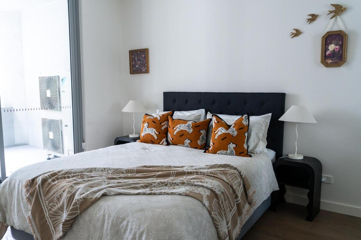 Timeless Charm A Vintage Escape Apartment *