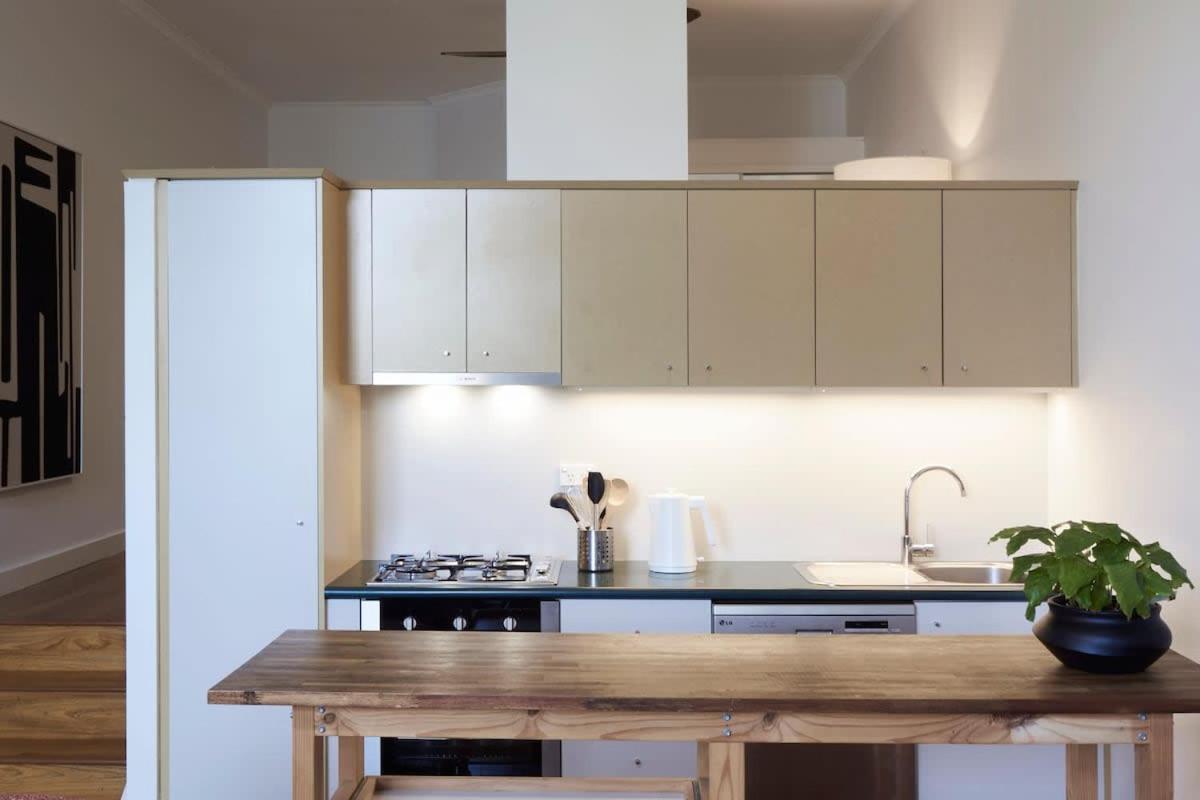 Surry Hills Loft-style Heritage 1br - Indoor Pool, Sauna & Gym * Sydney