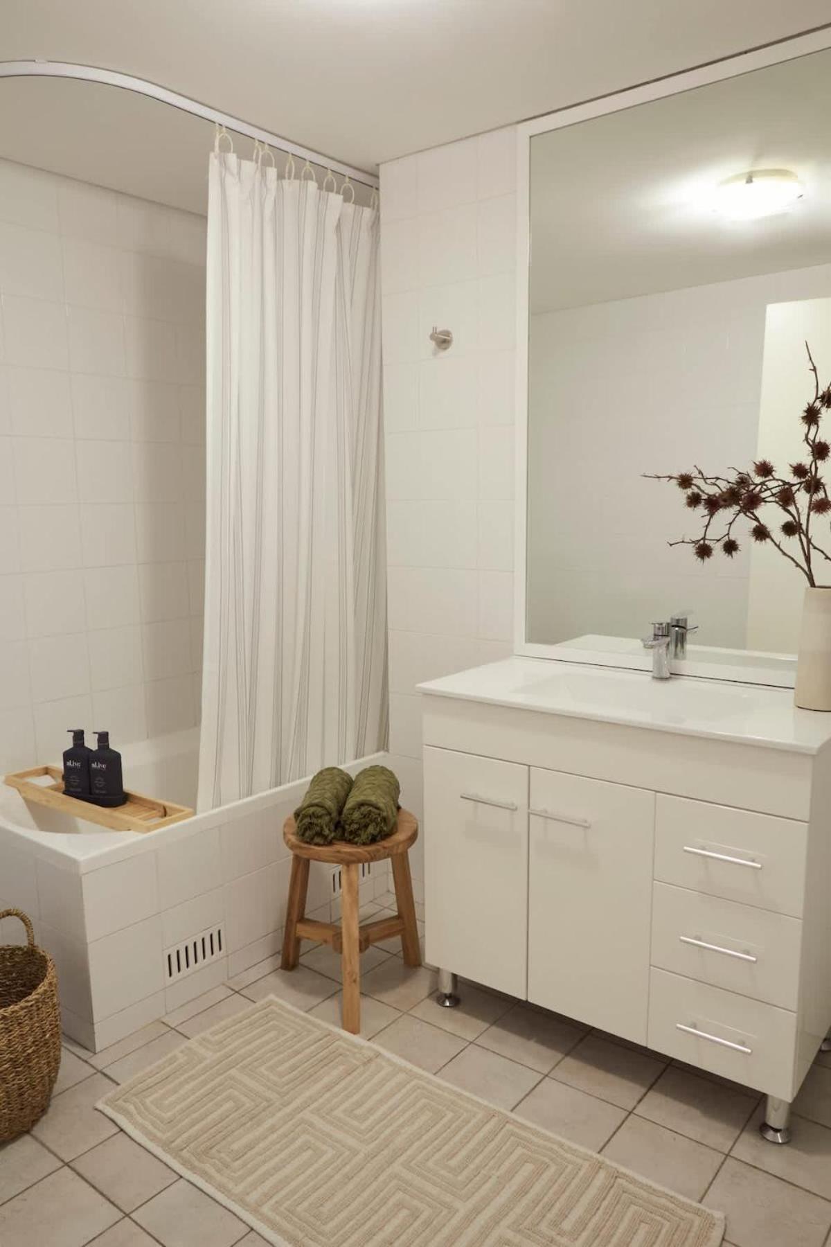 Apartment Surry Hills Loft-style Heritage 1br - Indoor Pool, Sauna & Gym Sydney