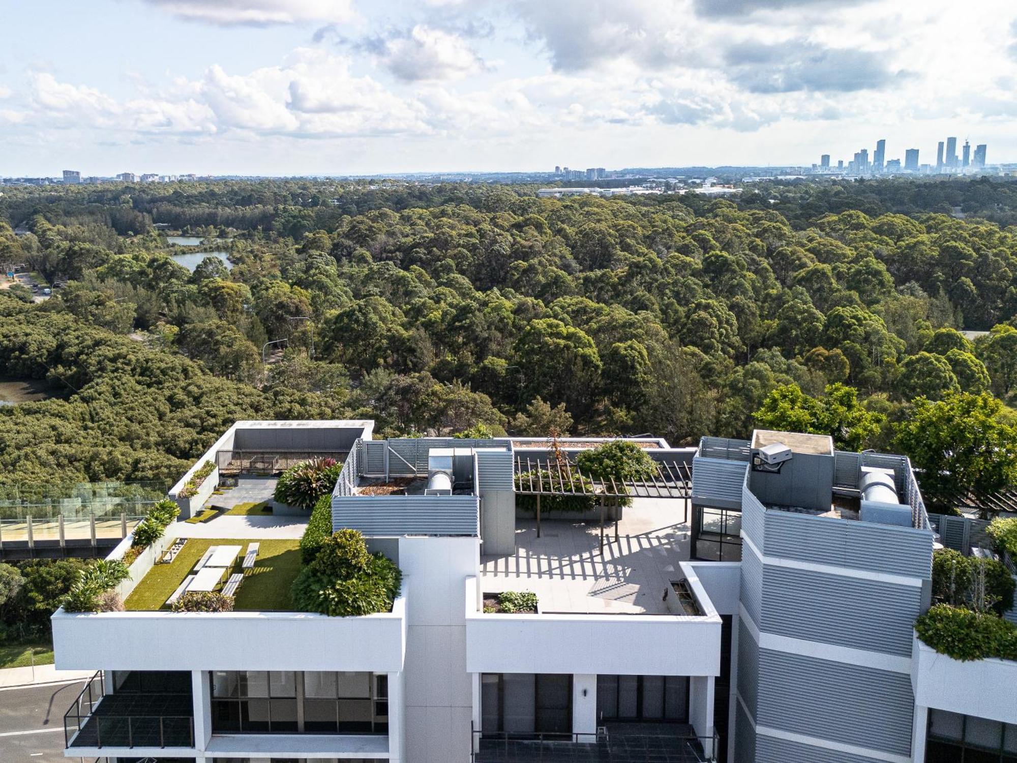 High Floor Skyline View 2br Close2olympic Park Sydney